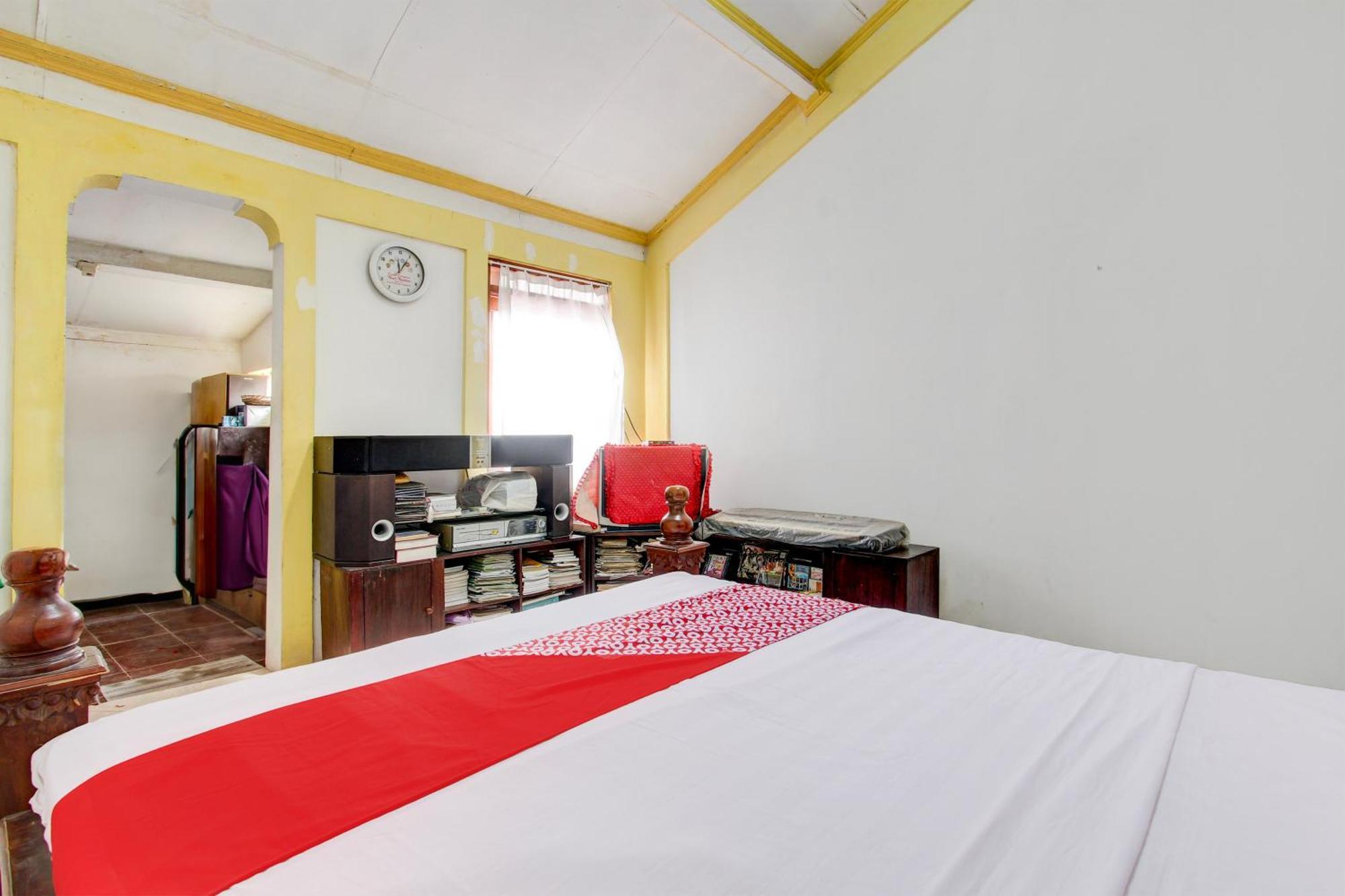 Oyo 94000 Omah Citra Genia Homestay Ngaglik Exteriör bild